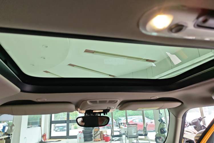 Used MINI 2016 1.2T ONE Five-Door Edition Headliner
