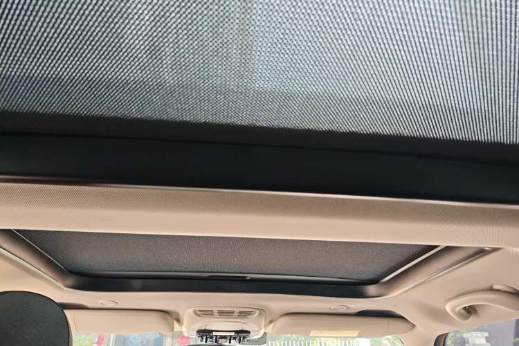 Used MINI 2016 1.2T ONE Pioneer Edition Headliner