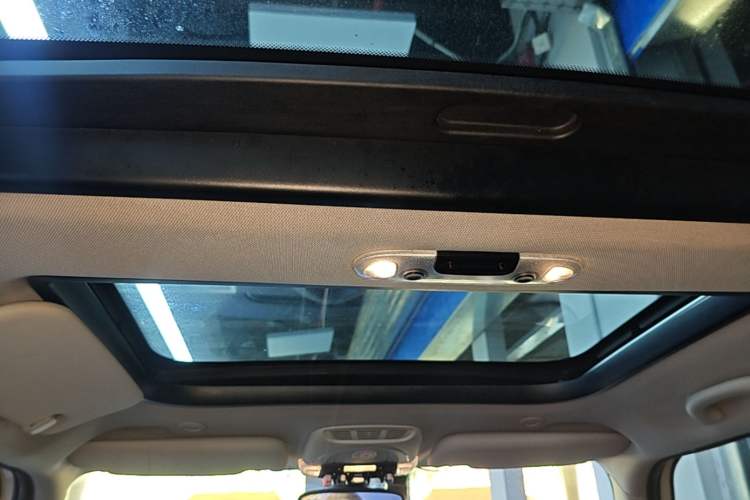 Used MINI 2016 1.2T ONE Five-Door Edition Headliner