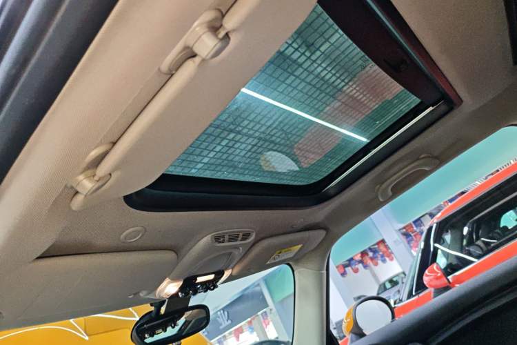 Used MINI 2016 1.2T ONE Pioneer Edition Headliner