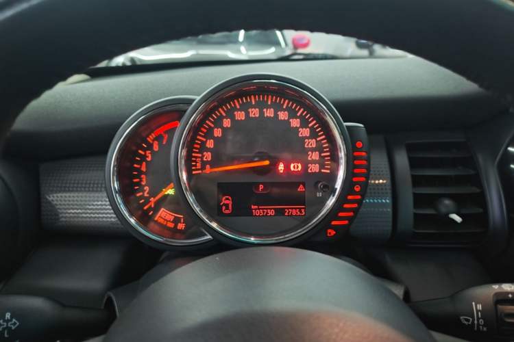 Used MINI 2016 1.5T COOPER Instrument Cluster