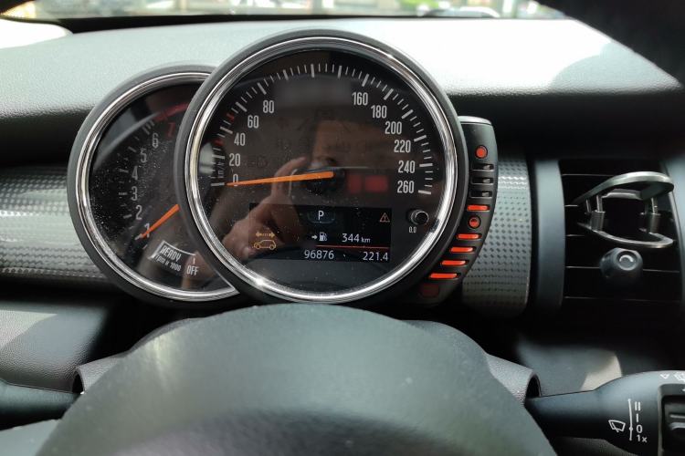 Used MINI 2016 1.5T COOPER Avant-Garde Instrument Cluster