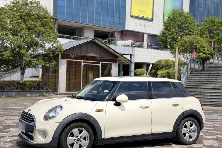 Used MINI 2016 1.2T ONE Five-Door Edition Guazi used car, China used car export, Used car for sale, Used cars, Cheapest cars for sale