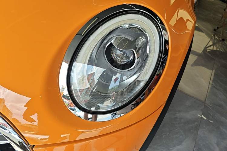 Used MINI 2016 1.5T COOPER CABRIO Left Front Headlight