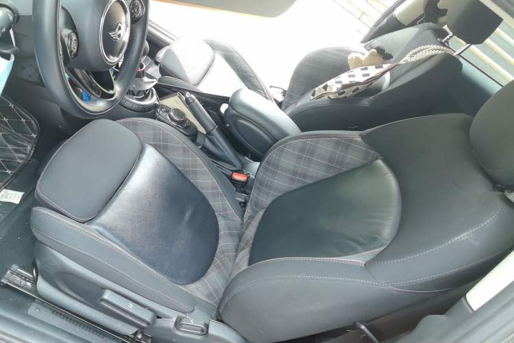Used MINI 2016 1.5T COOPER Avant-Garde Left Front Seat