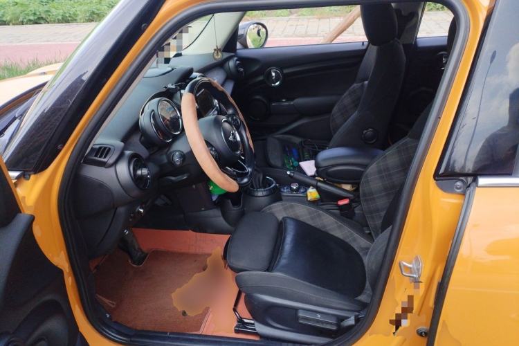Used MINI 2016 1.5T COOPER Five-Door Edition Left Front Seat