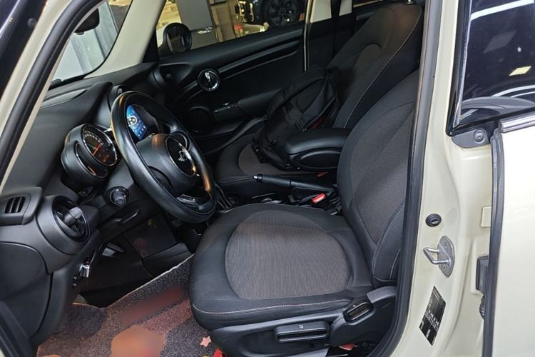 Used MINI 2016 1.2T ONE Five-Door Edition Left Front Seat
