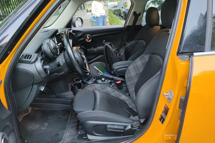 Used MINI 2016 1.5T COOPER Five-Door Edition Left Front Seat