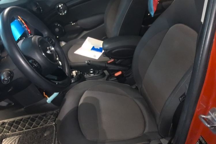 Used MINI 2016 1.2T ONE Pioneer Edition Five-Door Version Left Front Seat