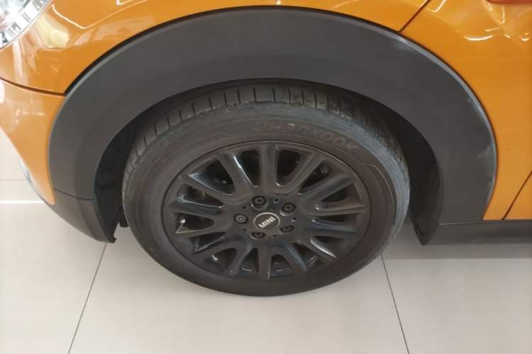 Used MINI 2016 1.5T COOPER Left Front Wheel Hub
