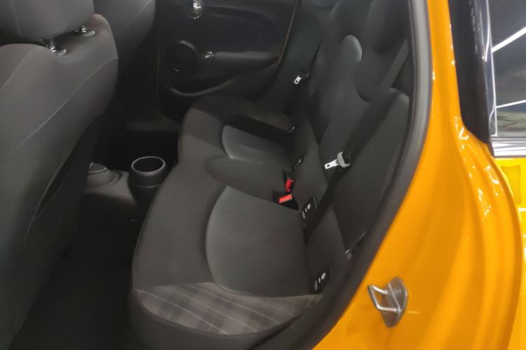 Used MINI 2016 1.5T COOPER Five-Door Edition Left Rear Seat
