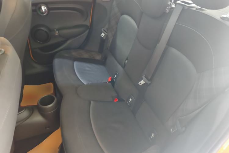 Used MINI 2016 1.5T COOPER Five-Door Edition Left Rear Seat