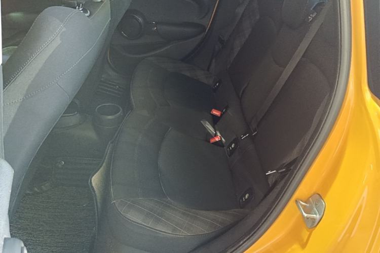 Used MINI 2016 1.5T COOPER Five-Door Edition Left Rear Seat