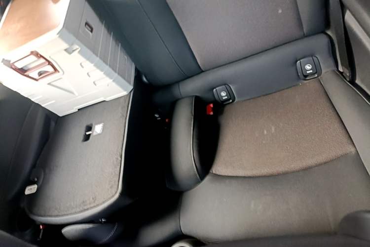 Used MINI 2016 1.2T ONE Pioneer Edition Left Rear Seat