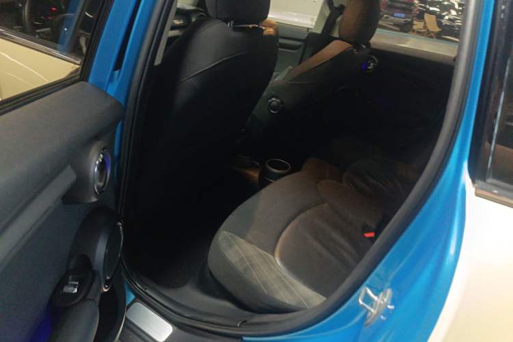 Used MINI 2016 1.5T COOPER Five-Door Edition Left Rear Seat