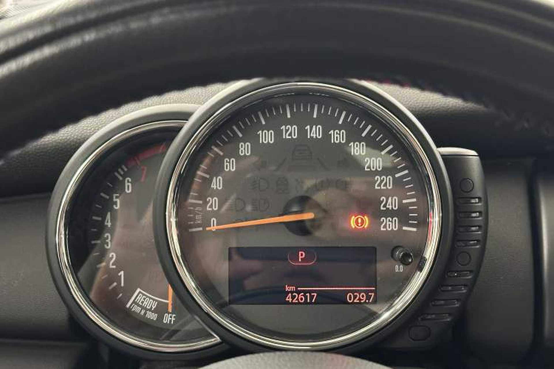 Used MINI 2016 1.2T ONE Pioneer Edition Odometer Close Up