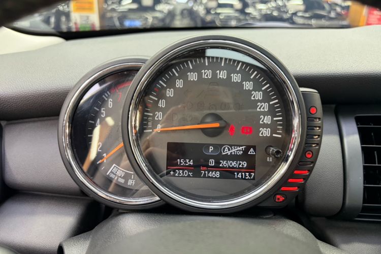 Used MINI 2016 1.2T ONE Pioneer Edition Odometer Close Up