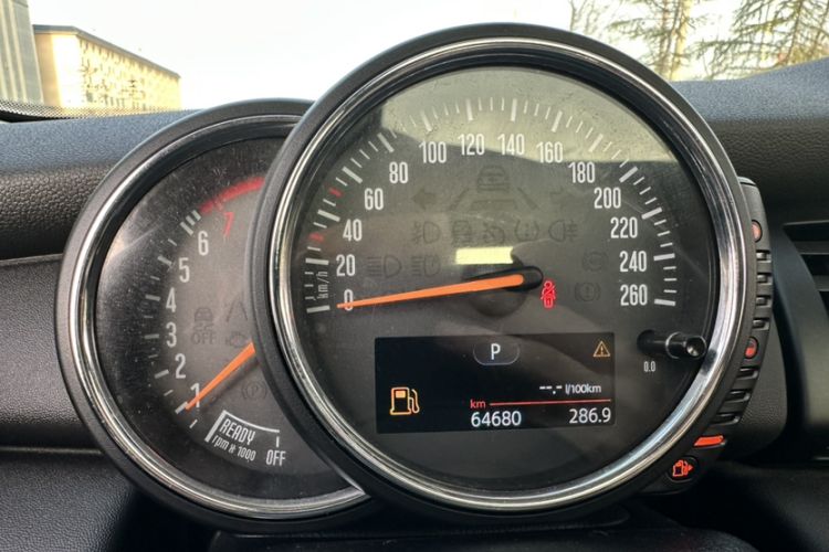 Used MINI 2016 1.2T ONE Five-Door Edition Odometer Close Up