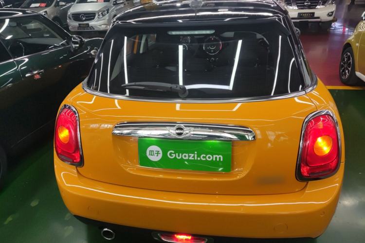 Used MINI 2016 1.5T COOPER Five-Door Edition Rear