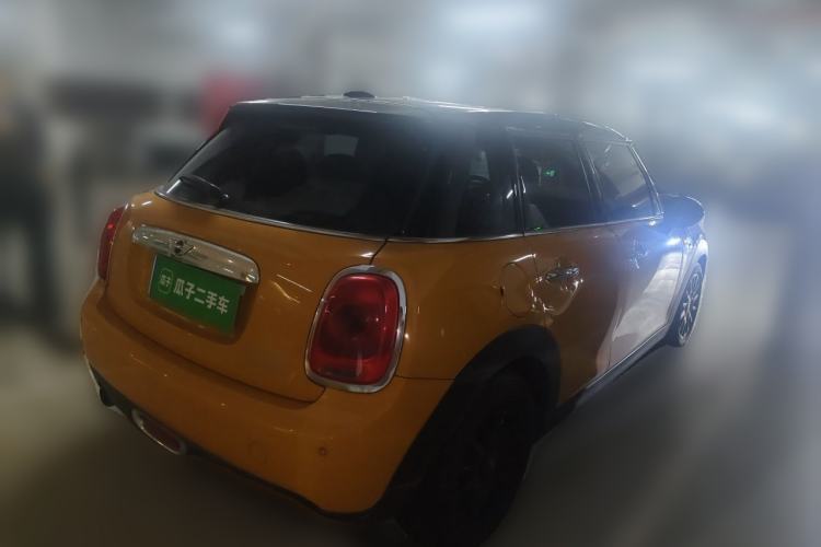 Used MINI 2016 1.5T COOPER Five-Door Edition Rear Right 45 Deg