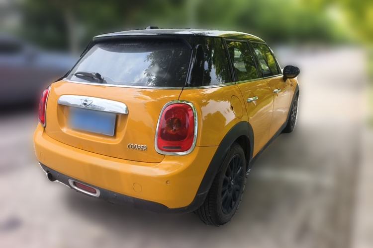 Used MINI 2016 1.5T COOPER Five-Door Edition Rear Right 45 Deg