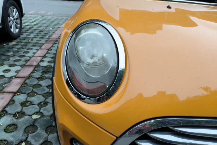 Used MINI 2016 1.5T COOPER Right Front Headlight
