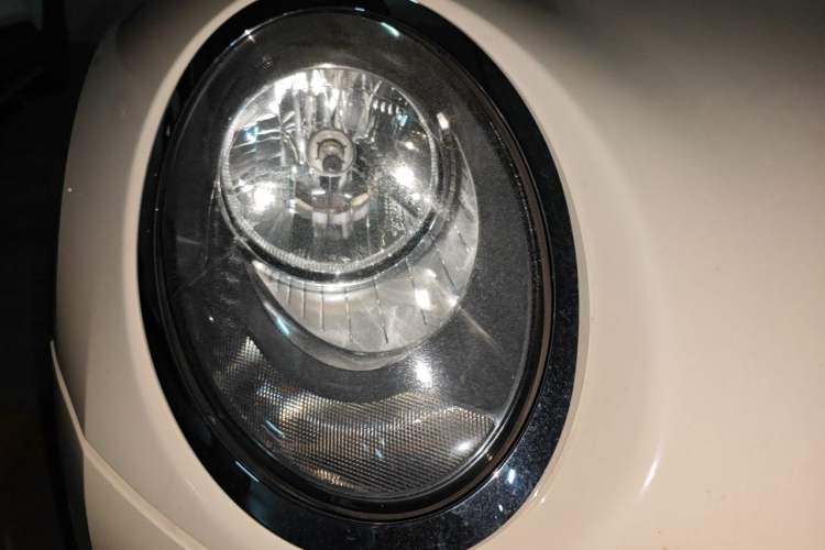 Used MINI  Right Front Headlight