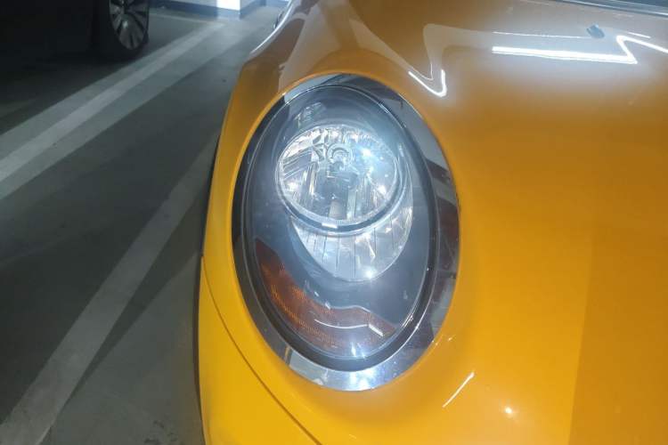 Used MINI 2016 1.5T COOPER Five-Door Edition Right Front Headlight