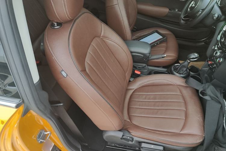 Used MINI 2016 1.2T ONE Pioneer Edition Right Front Seat