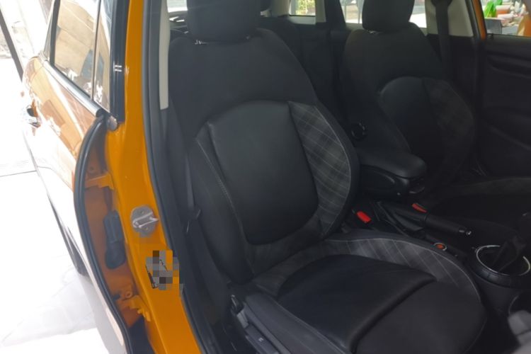 Used MINI 2016 1.5T COOPER Five-Door Edition Right Front Seat