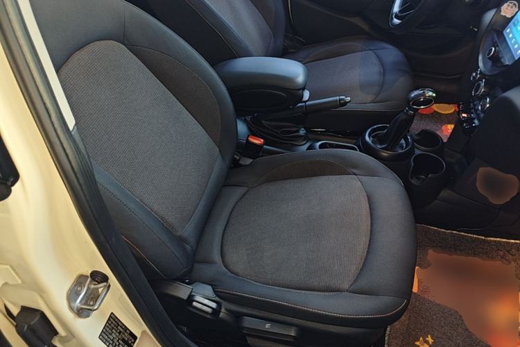 Used MINI 2016 1.2T ONE Five-Door Edition Right Front Seat