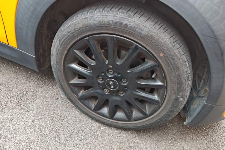 Used MINI 2016 1.5T COOPER Right Front Wheel Hub