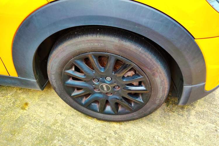 Used MINI 2016 1.5T COOPER Right Front Wheel Hub
