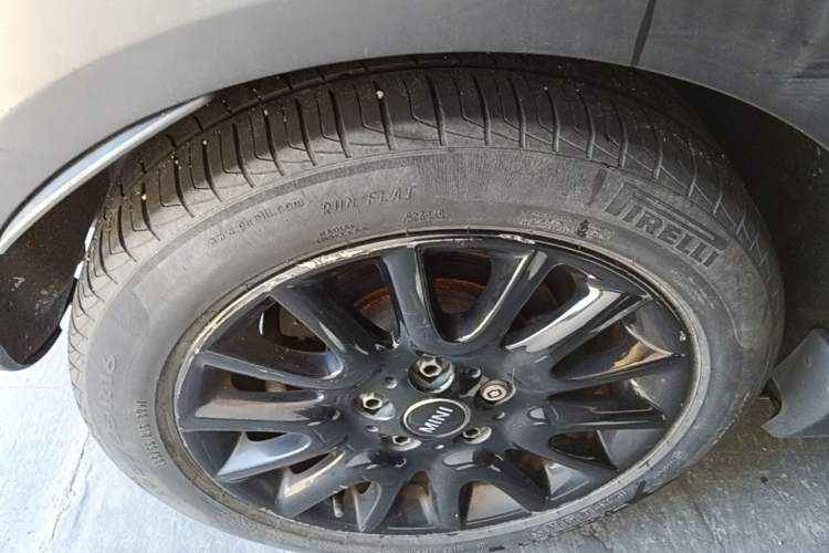 Used MINI 2016 1.5T COOPER Five-Door Edition Right Rear Wheel Hub
