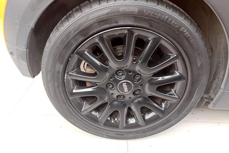 Used MINI 2016 1.2T ONE Pioneer Edition Right Rear Wheel Hub