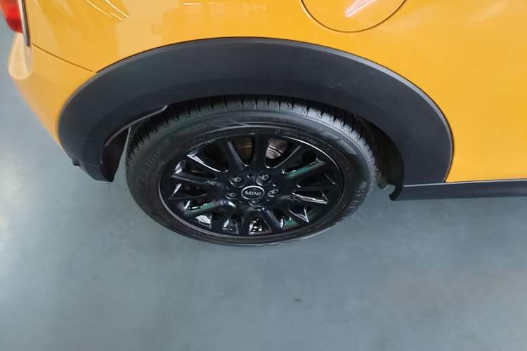 Used MINI 2016 1.2T ONE Pioneer Edition Right Rear Wheel Hub