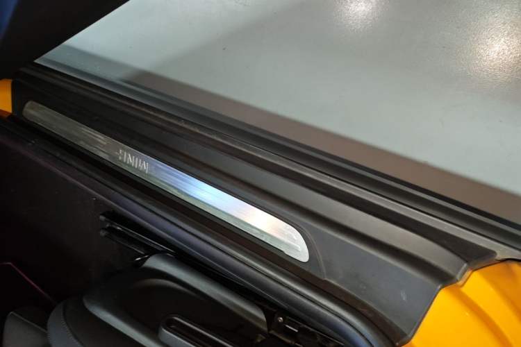 Used MINI 2016 1.5T COOPER Right Side Sill