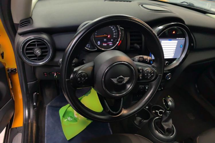 Used MINI 2016 1.2T ONE Pioneer Edition Steering Wheel