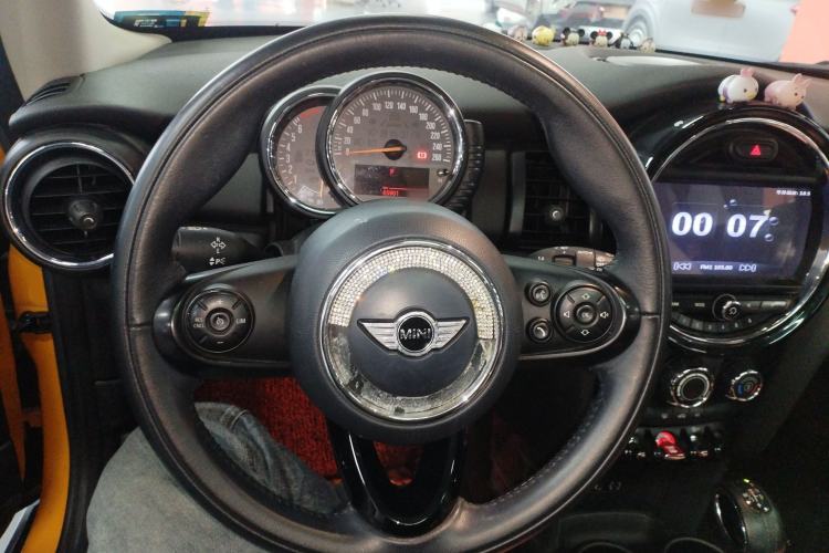 Used MINI 2016 1.2T ONE Pioneer Edition Steering Wheel