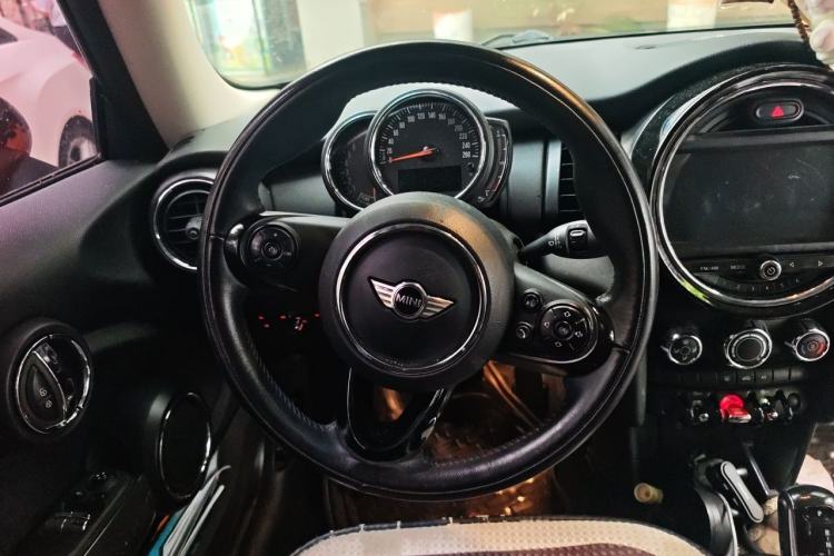 Used MINI 2016 1.2T ONE Pioneer Edition Steering Wheel