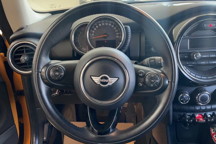 Used MINI 2016 1.2T ONE Pioneer Edition Steering Wheel