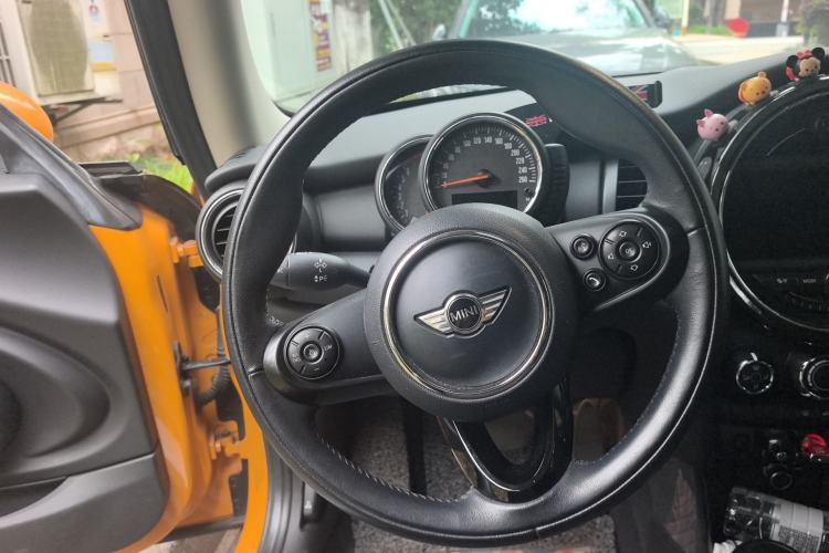 Used MINI 2016 1.2T ONE Pioneer Edition Steering Wheel