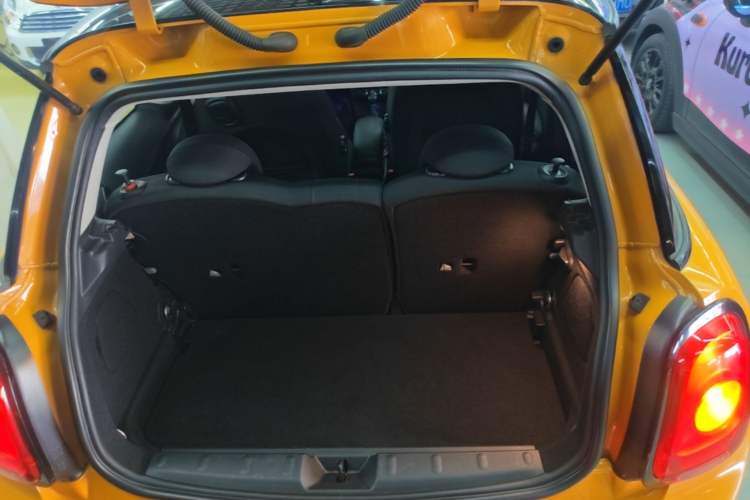 Used MINI 2016 1.5T COOPER Trunk