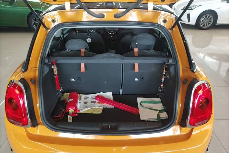 Used MINI 2016 1.5T COOPER Trunk