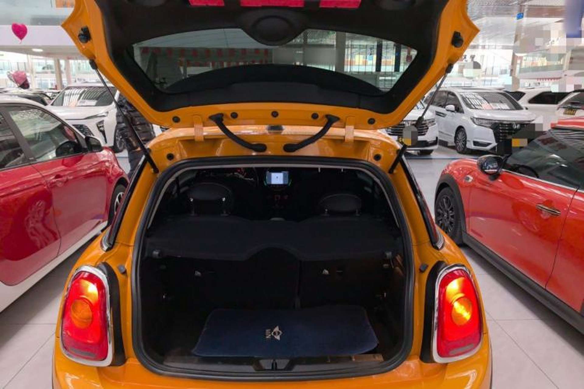 Used MINI 2016 1.2T ONE Pioneer Edition Trunk