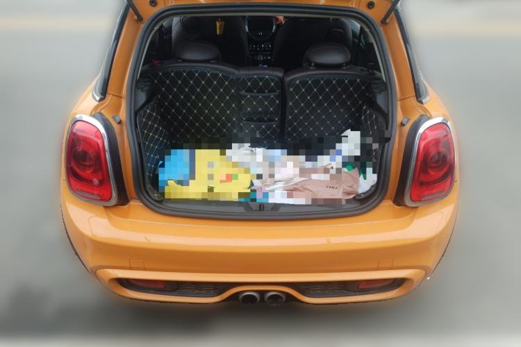 Used MINI 2016 2.0T COOPER S Pioneer Edition Trunk