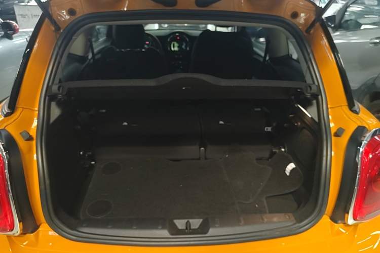 Used MINI 2016 1.5T COOPER Trunk