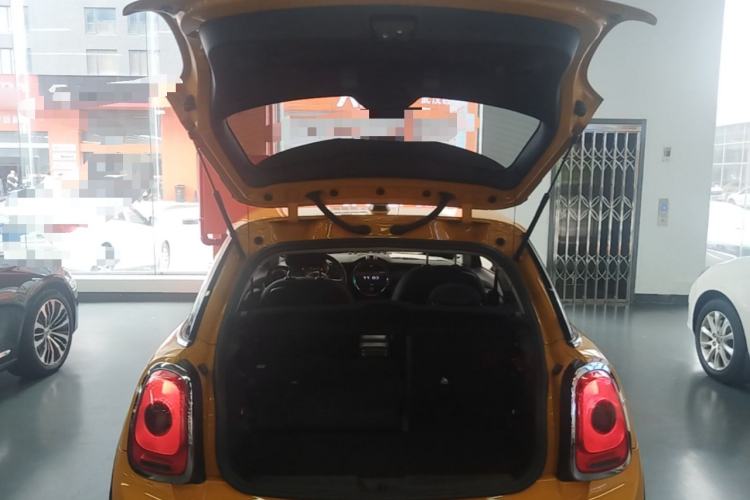 Used MINI 2016 1.2T ONE Pioneer Edition Trunk
