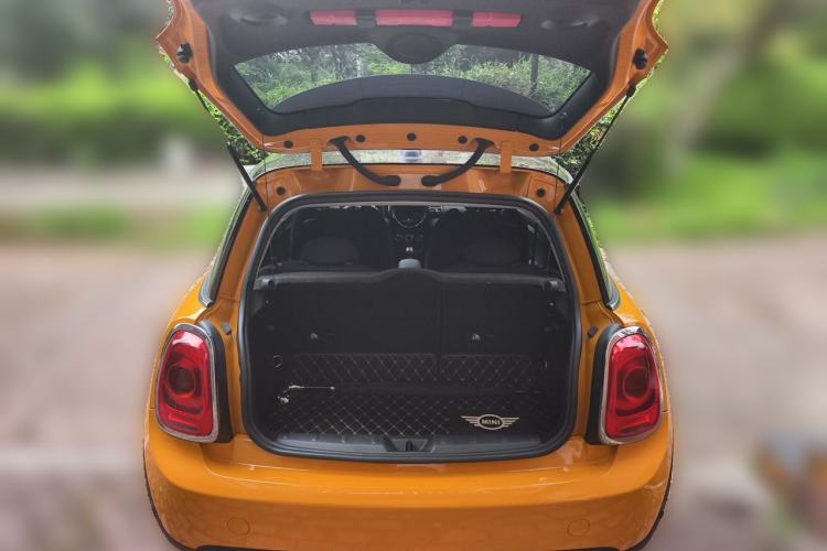 Used MINI 2016 1.5T COOPER Trunk