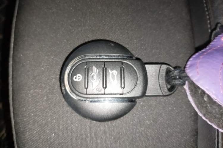 Used MINI 2016 1.5T COOPER Vehicle Key